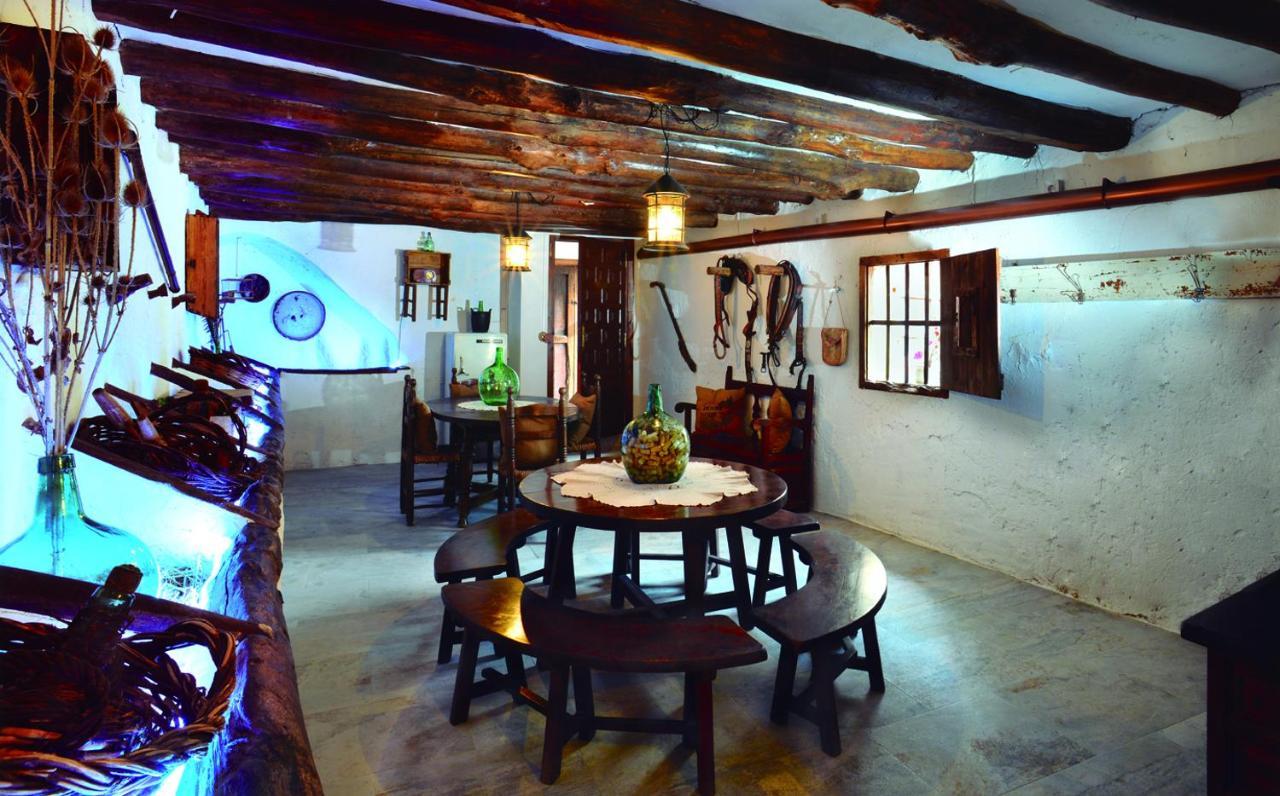 La Boutique Pension Nuévalos Buitenkant foto